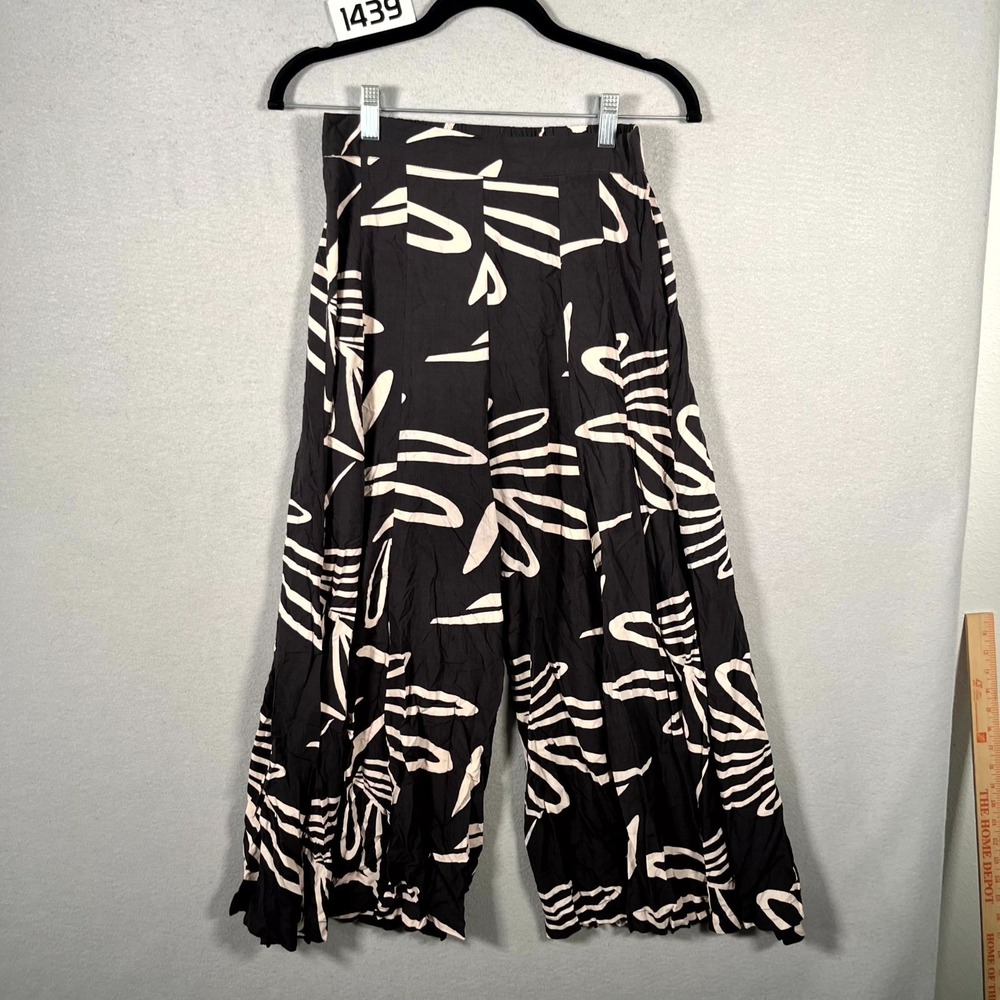 Paper Heart Pants Womens Small Black Beige Leaf Print Rayon Wide Leg Outdoor